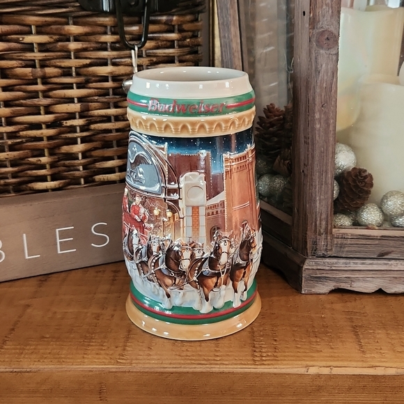 1997 Anheuser-Busch, Inc Budweiser Collector Stein 1997 - Picture 2 of 6